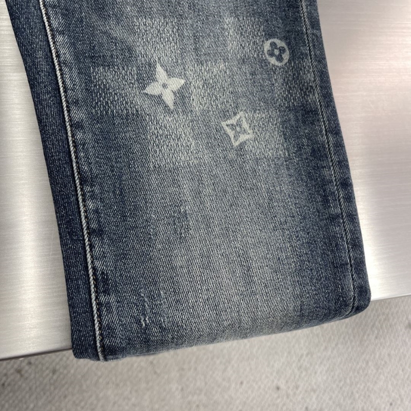 l0vis Vvtt0n jeans